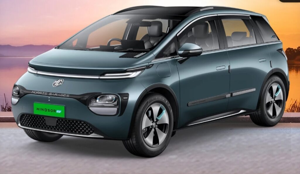 MG Windsor EV Review 2025: Detailed Specs, Features & Price in India